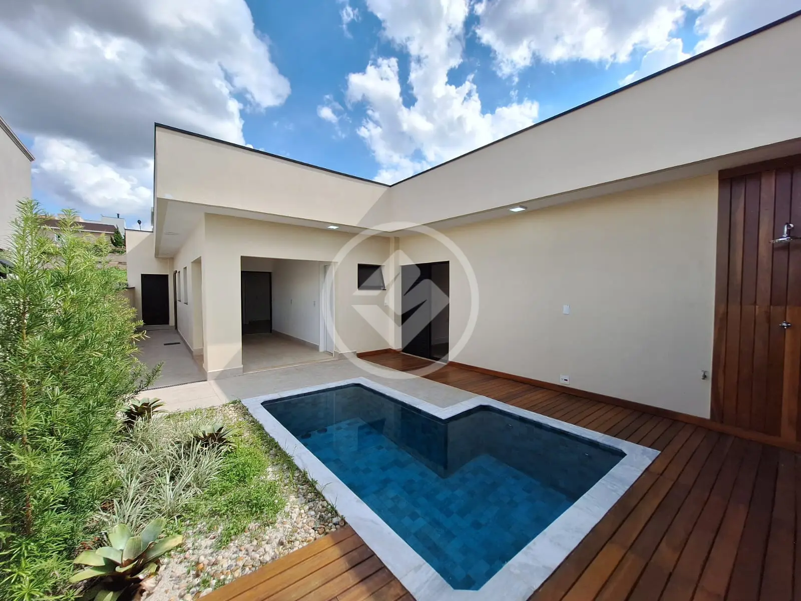 Casa térrea à venda condomínio Mont Alcino em Valinhos/SP