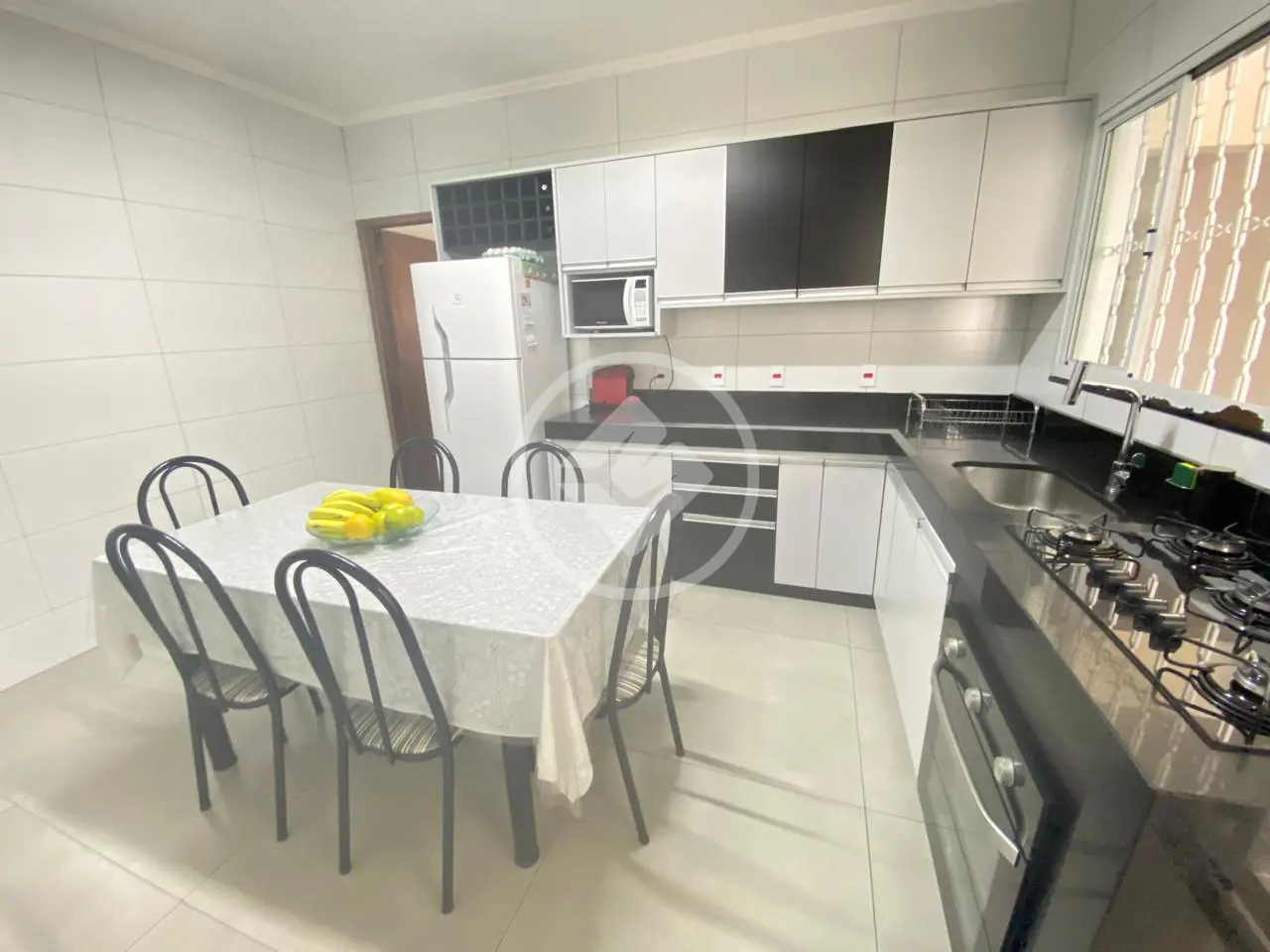 Casa á Venda no bairro Santa Claudina em Vinhedo