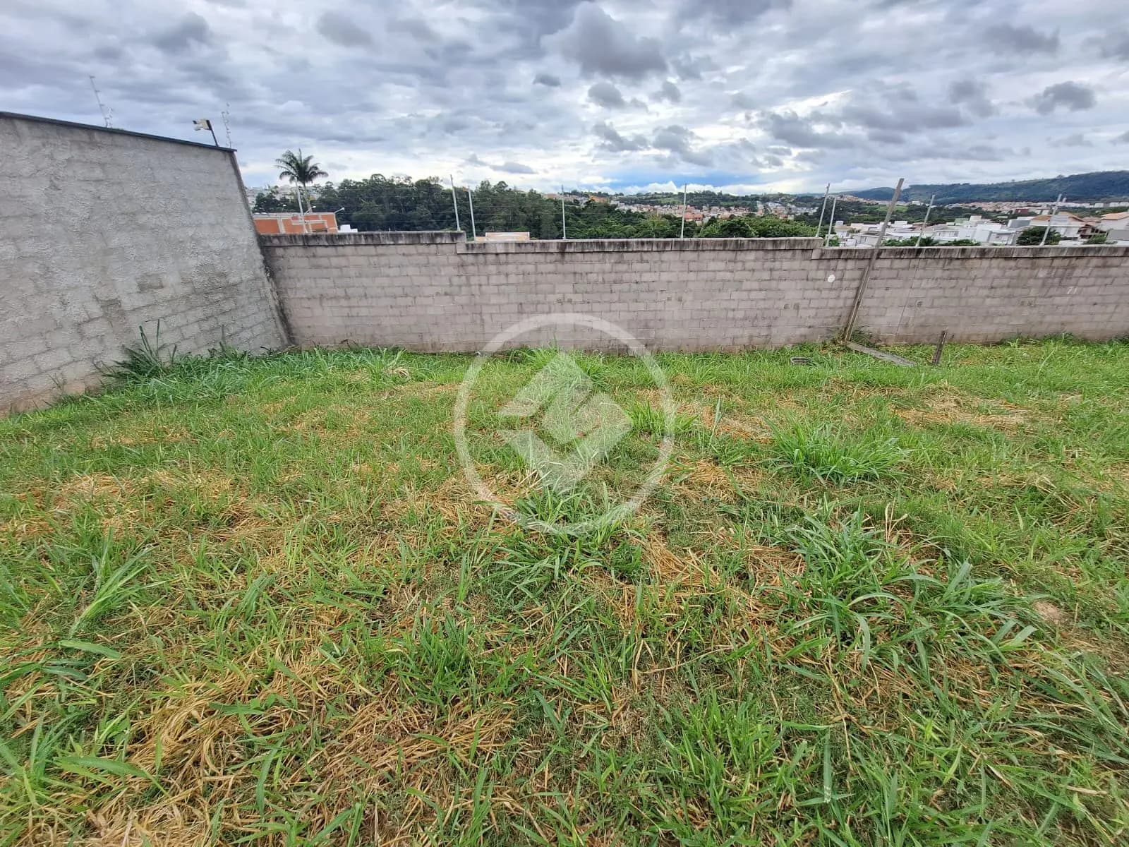 Terreno plano à venda no Condomínio Colline di Parma em Valinhos/SP