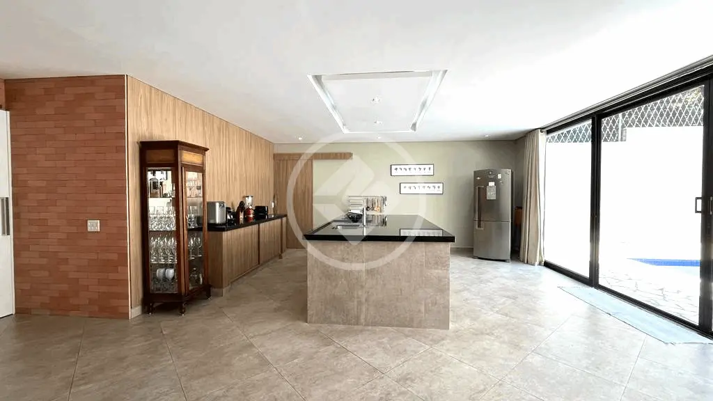 Casa térrea impecável a venda em ótimo condominio fechado na cidade de Louveira