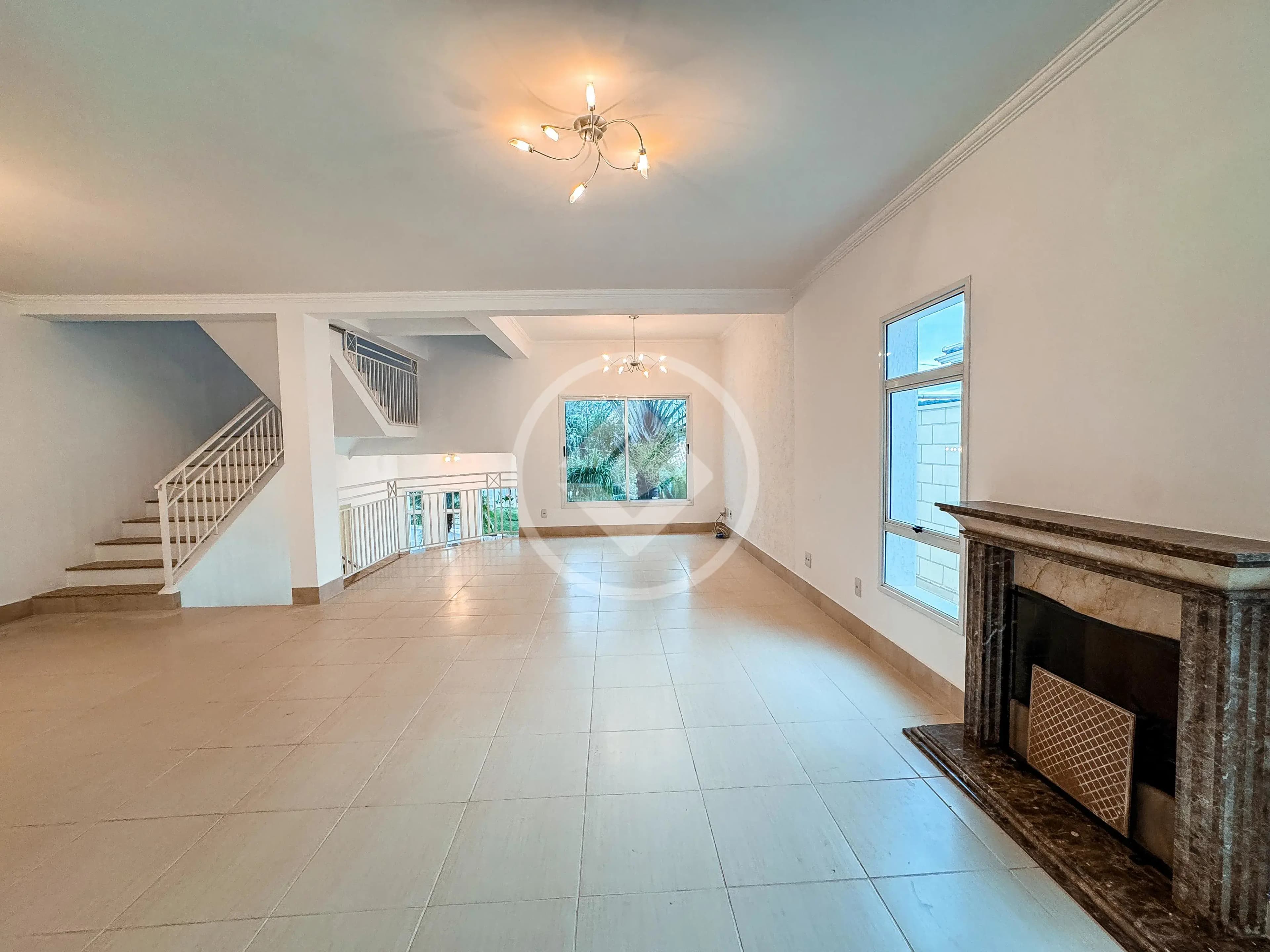 Casa à venda no Condomínio Recanto dos Paturis em Vinhedo/SP