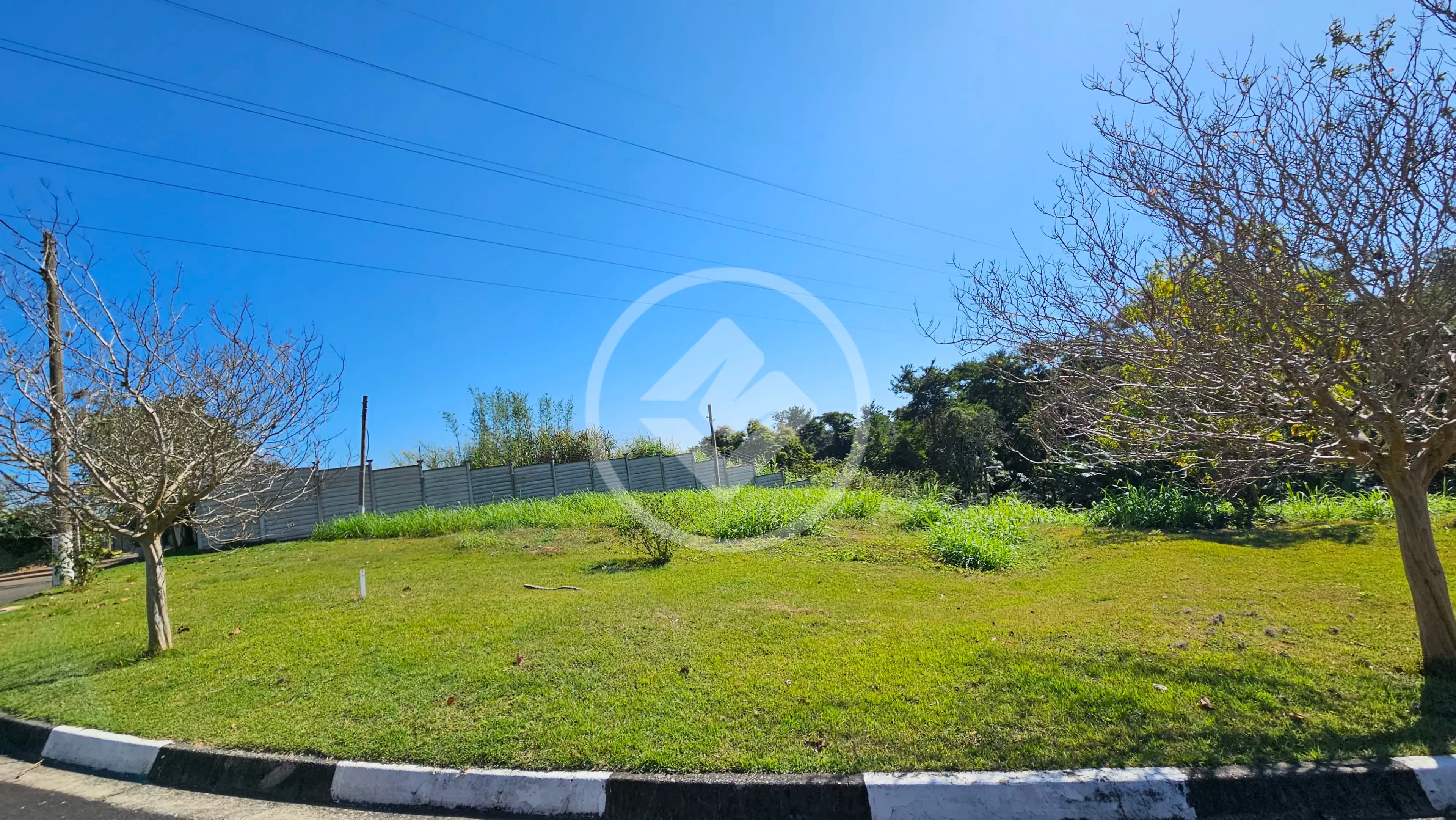 Terreno Condomínio Pinheirinho, Vinhedo - SP — foto 1