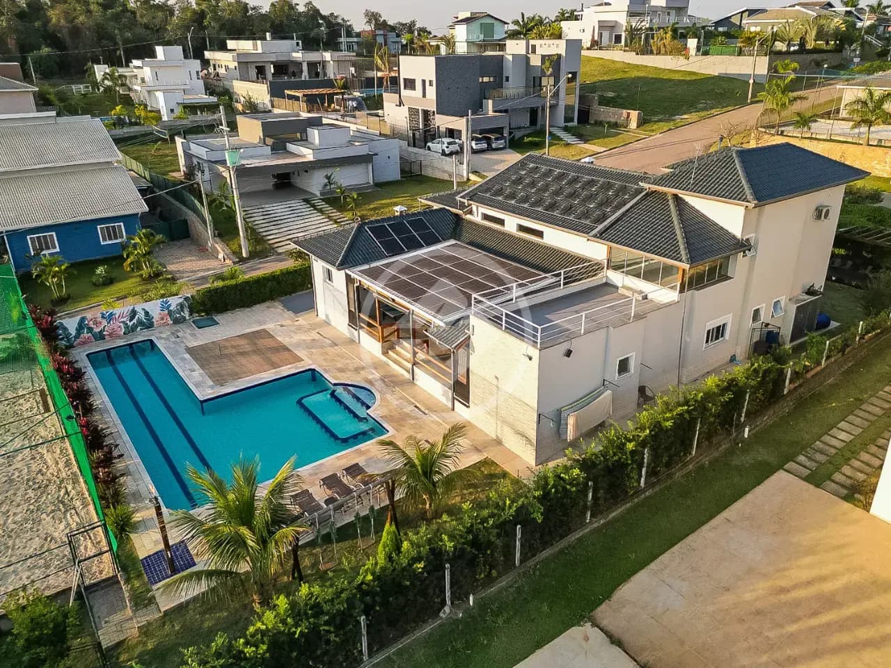 Belissíma Casa de Campo á venda no Condomínio Colinas de Inhandjara em Itupeva Reformada Totalmente
