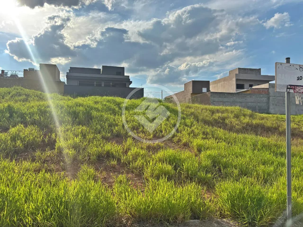 Excelente terreno Residencial a venda no Residencial Tosi em Itupeva SP Bairro Novo com casas lindas e vista para Serra do Japi