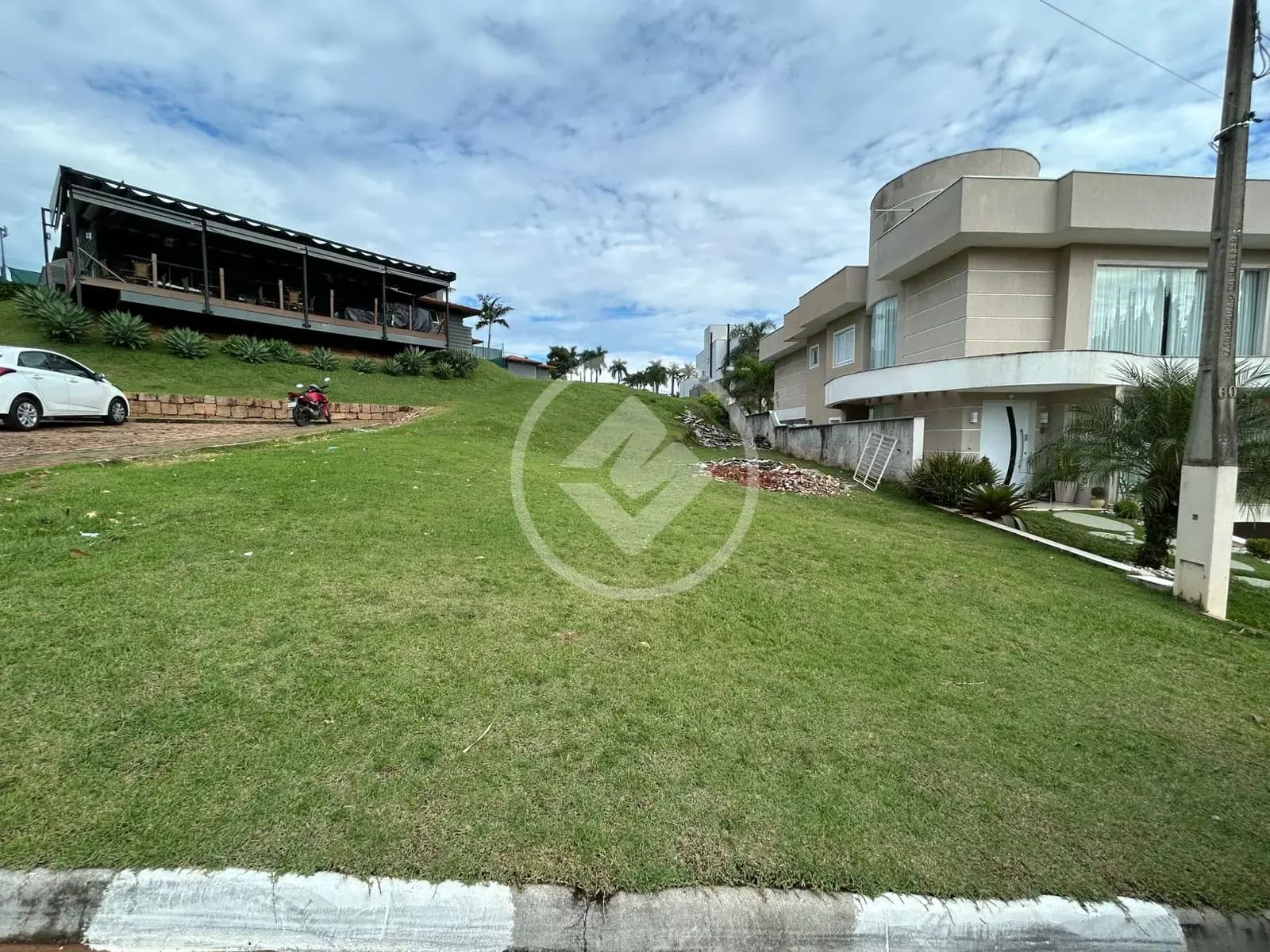 Terreno à venda no Condominio Reserva dos Vinhedos/Loureira - SP