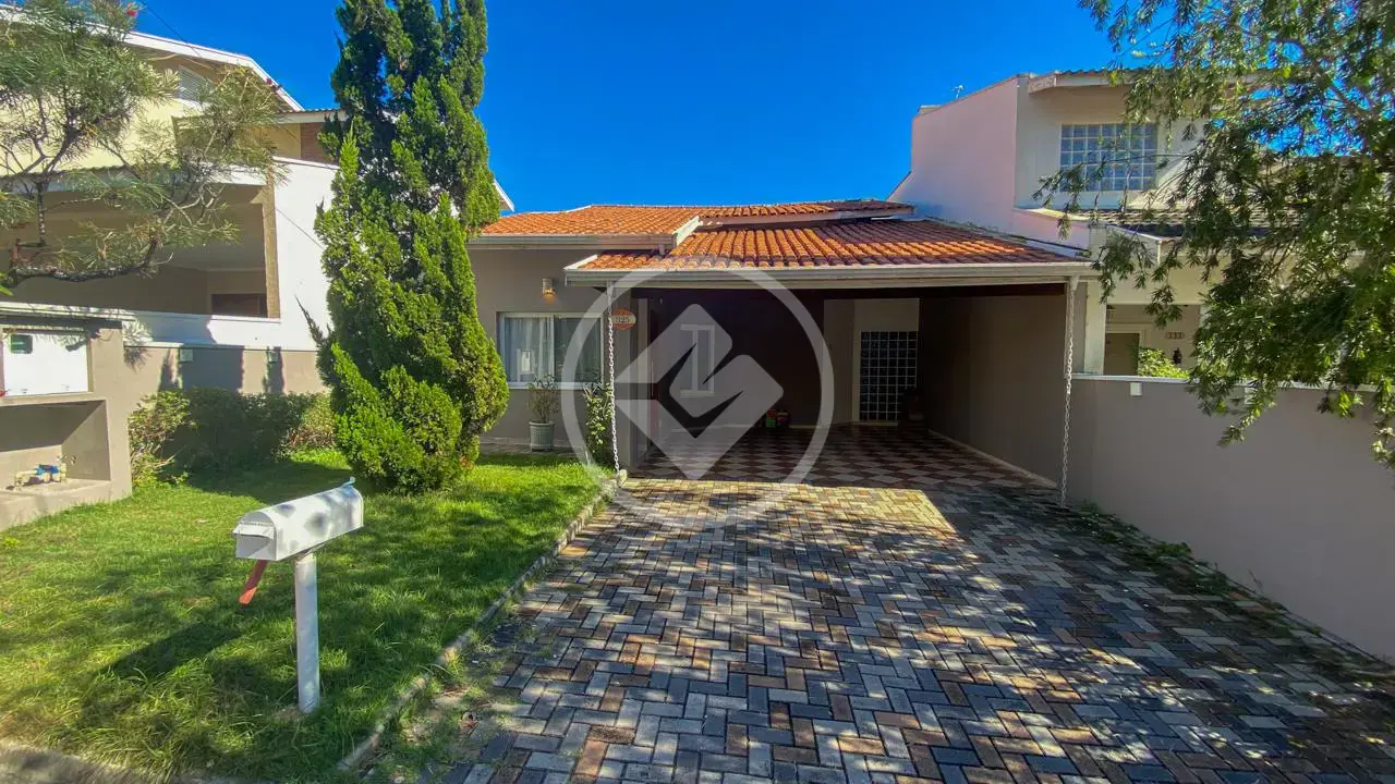 Casa Condomínio Pinheirinho, Vinhedo - SP — foto 1