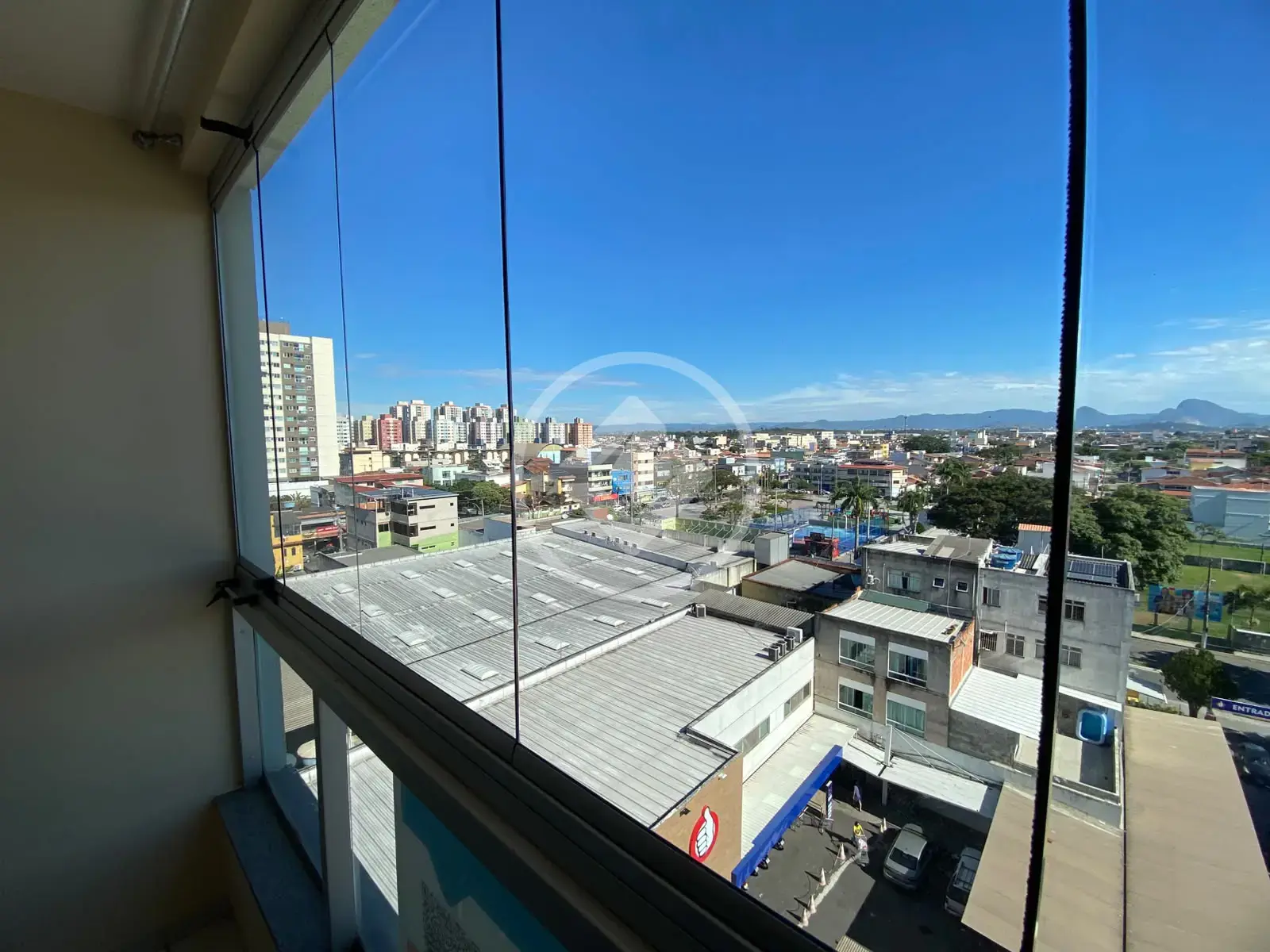 ED MARBELLA - AP 2 QUARTOS - 4 QD DO MAR - VISTA LIVRE - ANDAR ALTO - LAZER - GARAGEM COBERTA