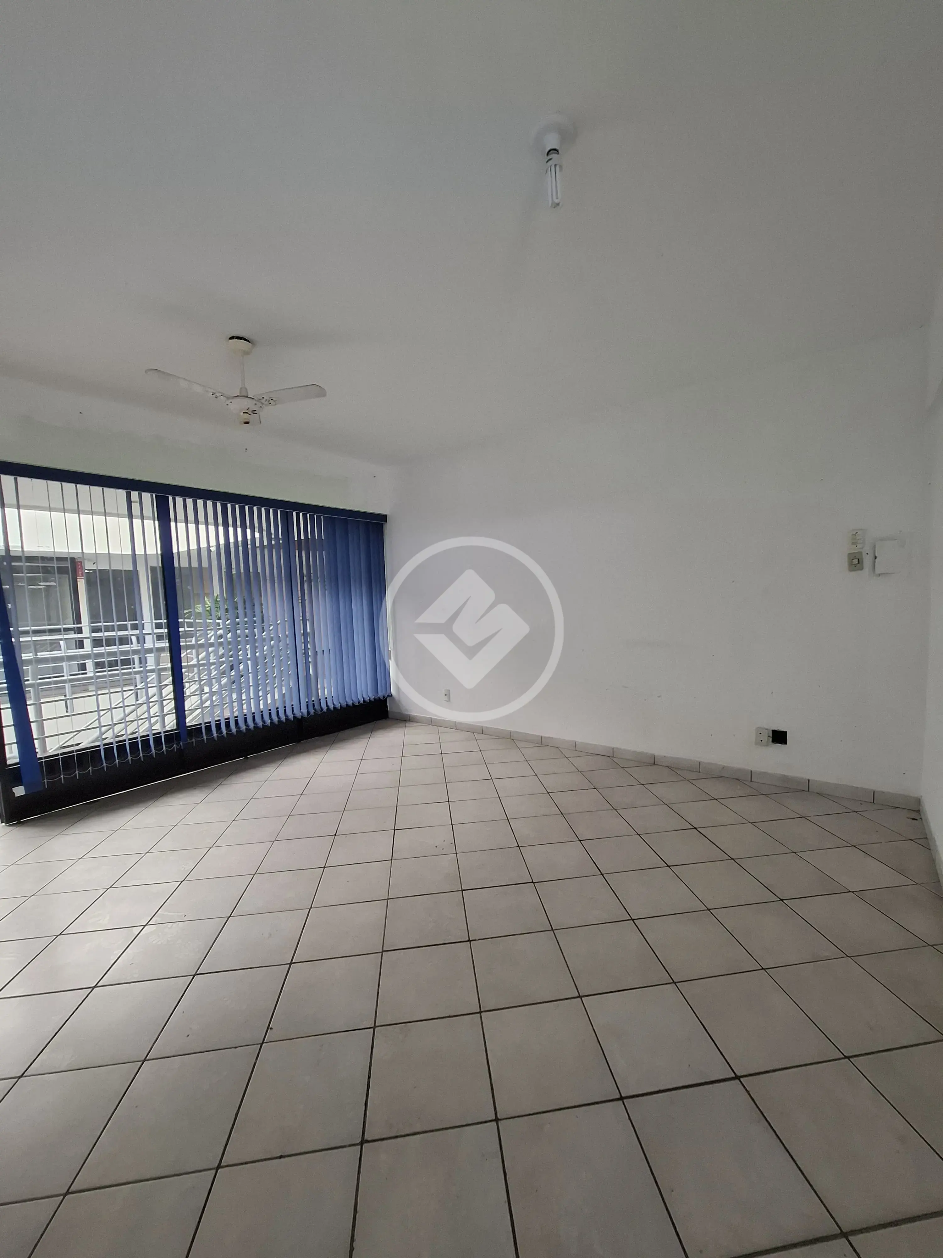 Loja no Glória, Vila Velha — foto 3 de 3